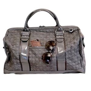 Vera Bradley Gray Quilted Duffle Travel Weekend Overnight Carryon Tote Bag